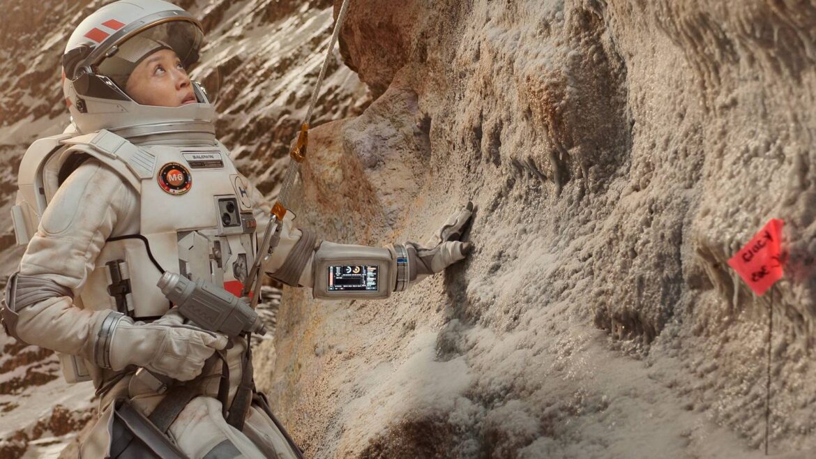 Every sci-fi show right now says humanity is doomed but this masterpiece disagrees