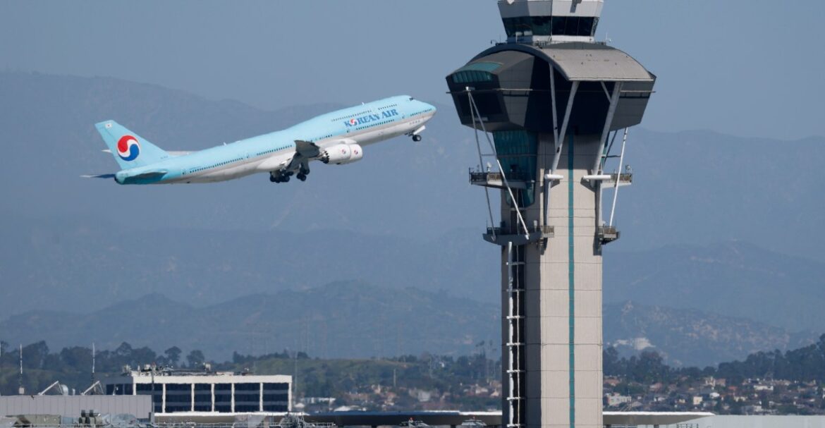 Now the FAA says gamers are the answer to its air traffic controller shortage